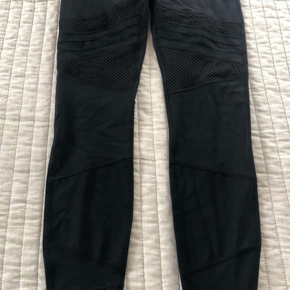 NWT winder under hr tight mix & mesh - Picture 4 of 4